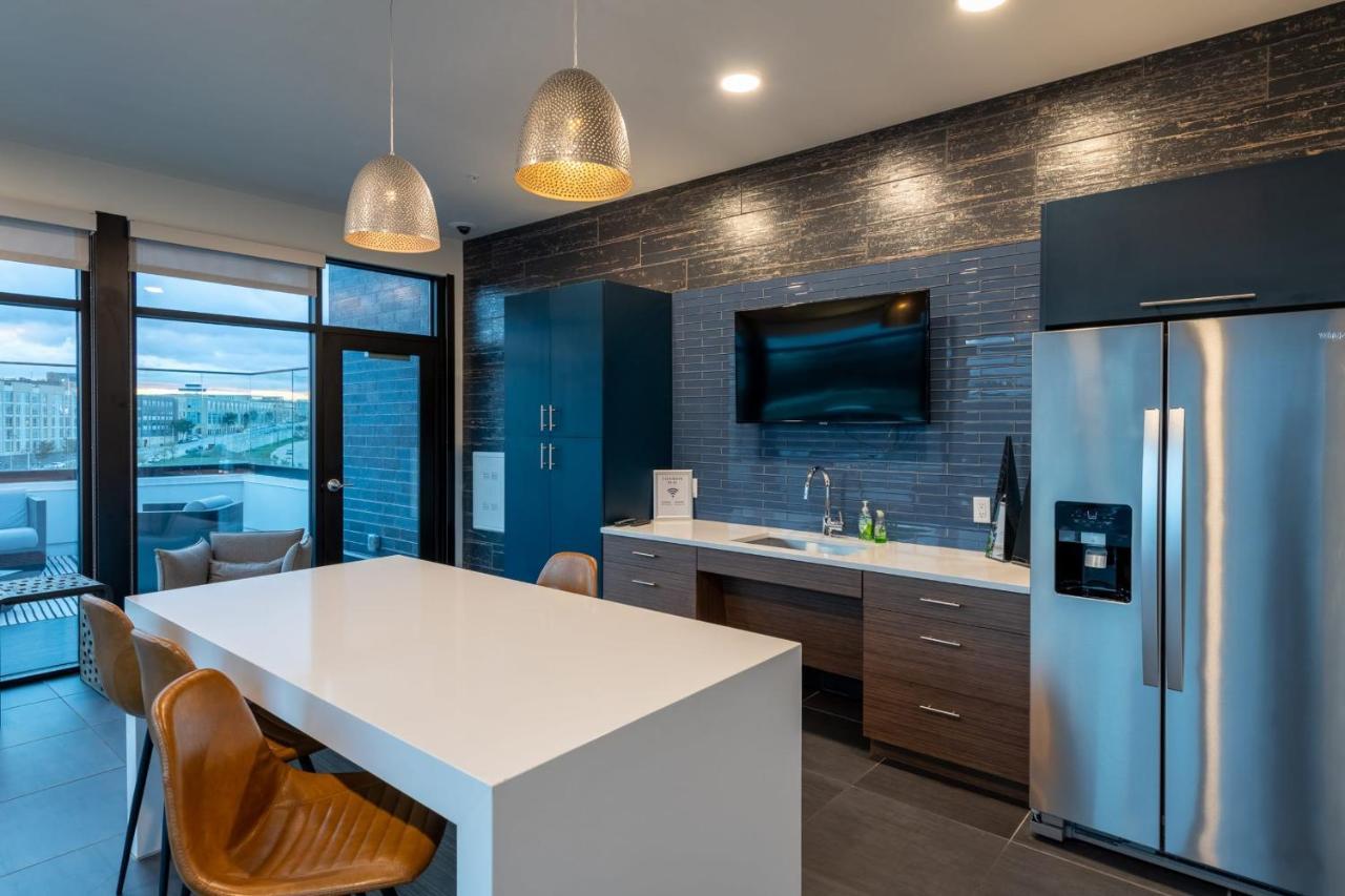 Flexhome Skywalk To Fiserv 1Br Apt U5 Milwaukee Exterior photo